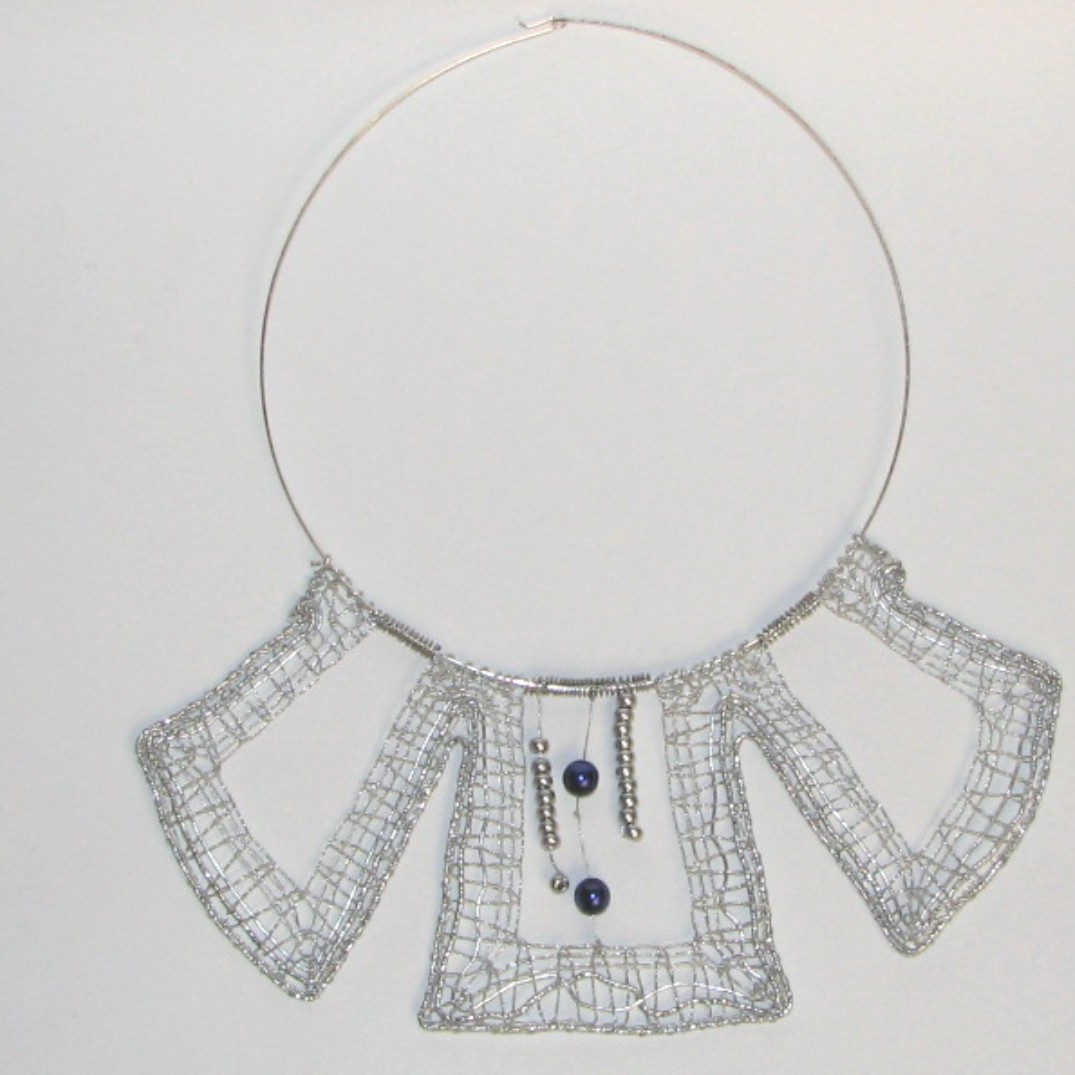 Stříbrný náhrdelník 1