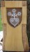 Dřevěný kříž s paličkovanou krajkou